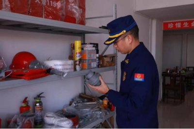 严把消防器材质量关 筑牢消防安全防线——赣县区市场监管局开展消防器材销售专项检查